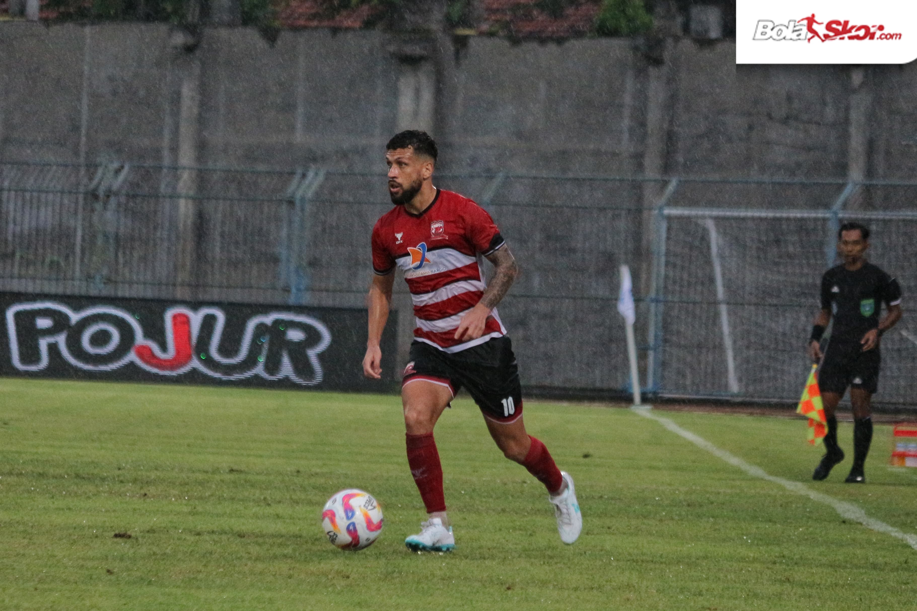 Terbenam di Dasar Klasemen, Madura United Mulai Bongkar Skuad