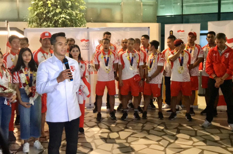 Ketua Umum PB PRSI Anindya Bakrie Sambut Medali Emas Polo Air SEA Games 2019