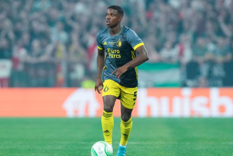 3 Hal yang Perlu Diketahui dari Calon Pemain Baru Manchester United, Tyrell Malacia