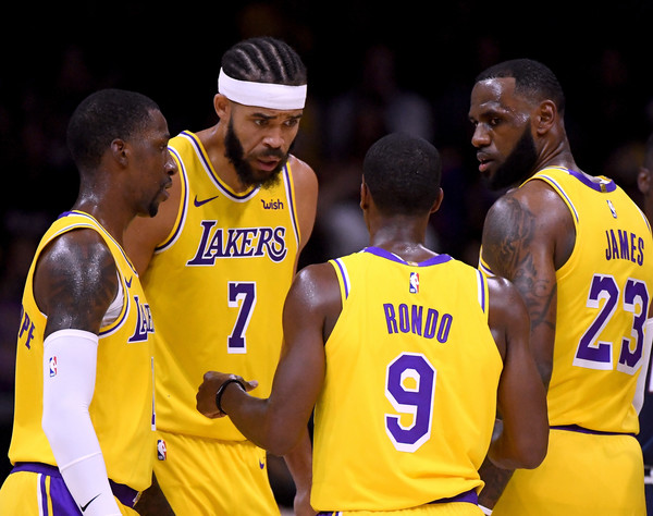 Tampil Inkonsisten, Posisi Pelatih Lakers Masih Aman