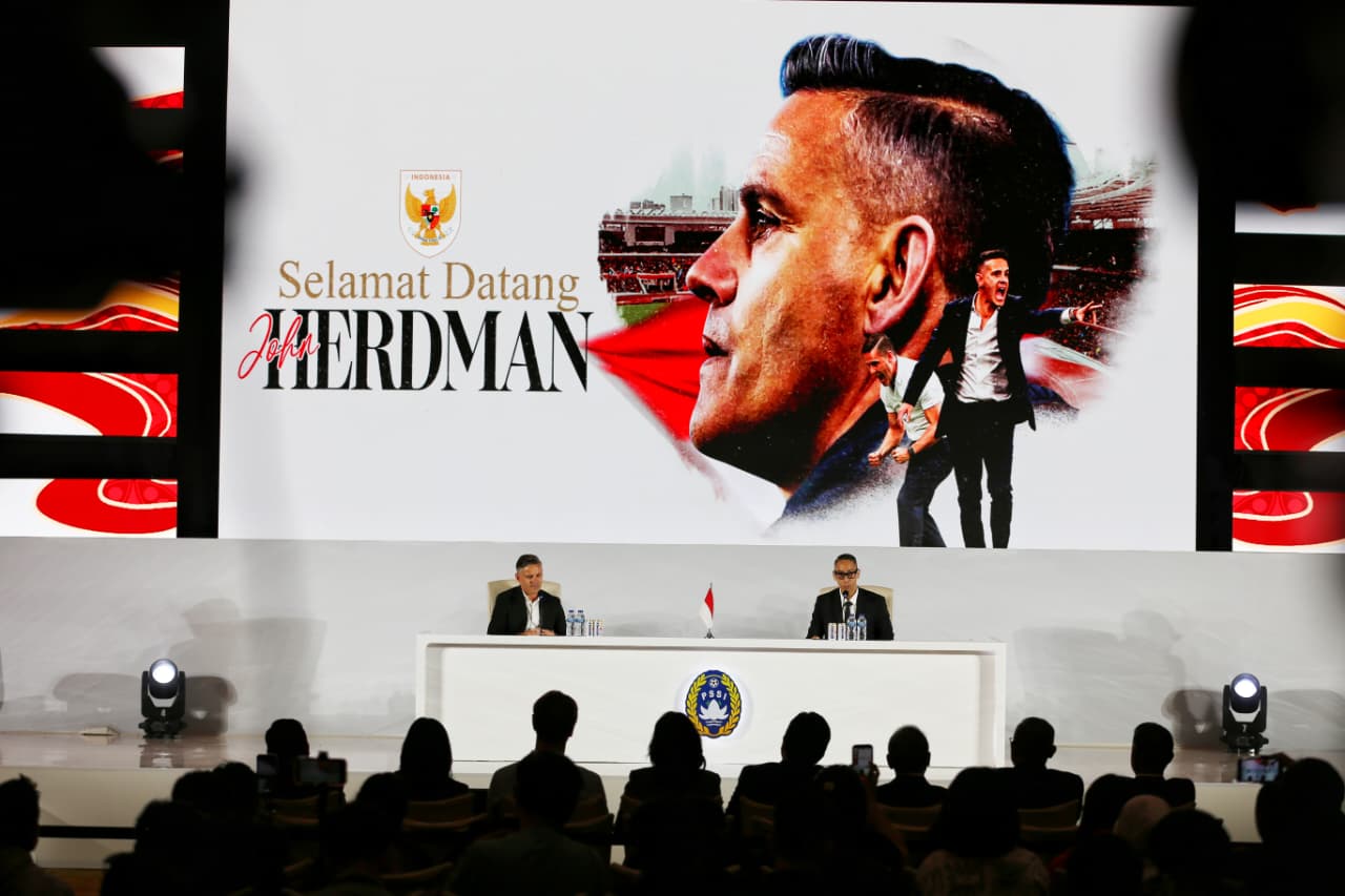 John Herdman Bicara soal Asisten Pelatih Lokal di Timnas Indonesia