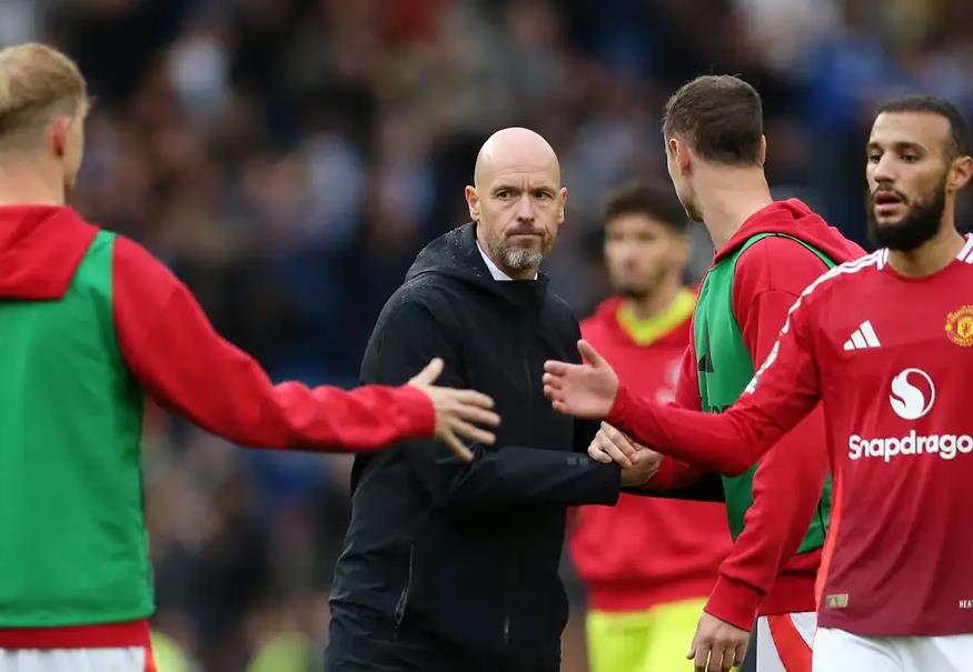 Brighton 2-1 Manchester United, Erik ten Hag 'Dirujak' Warganet