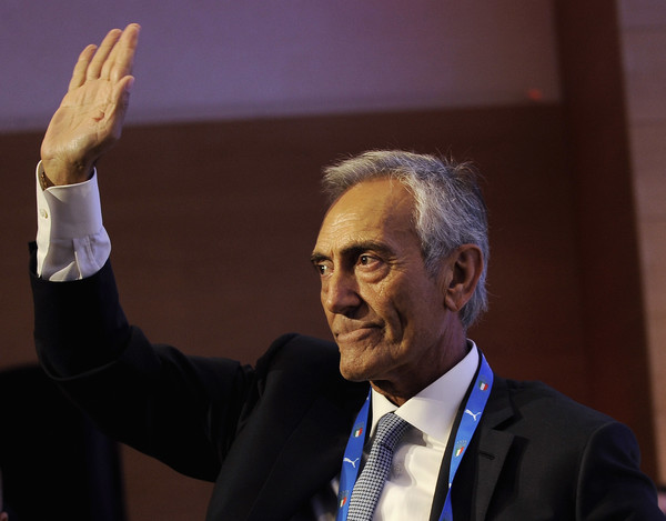 Serie A Berniat Hapus Aturan Klausul Beli Kembali