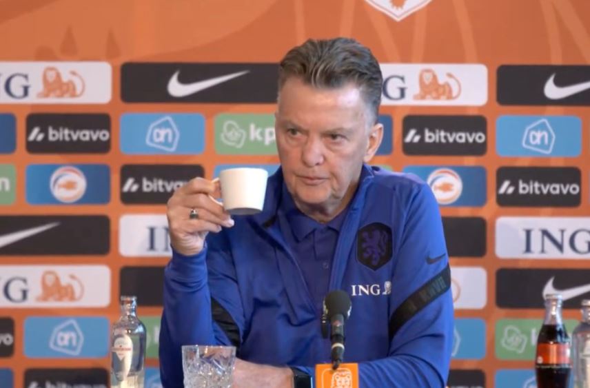 Sebut Piala Dunia di Qatar Bermotif Uang, Van Gaal Dinilai Konyol
