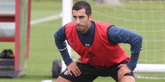 Mkhitaryan Diragukan Tampil di Derby Manchester