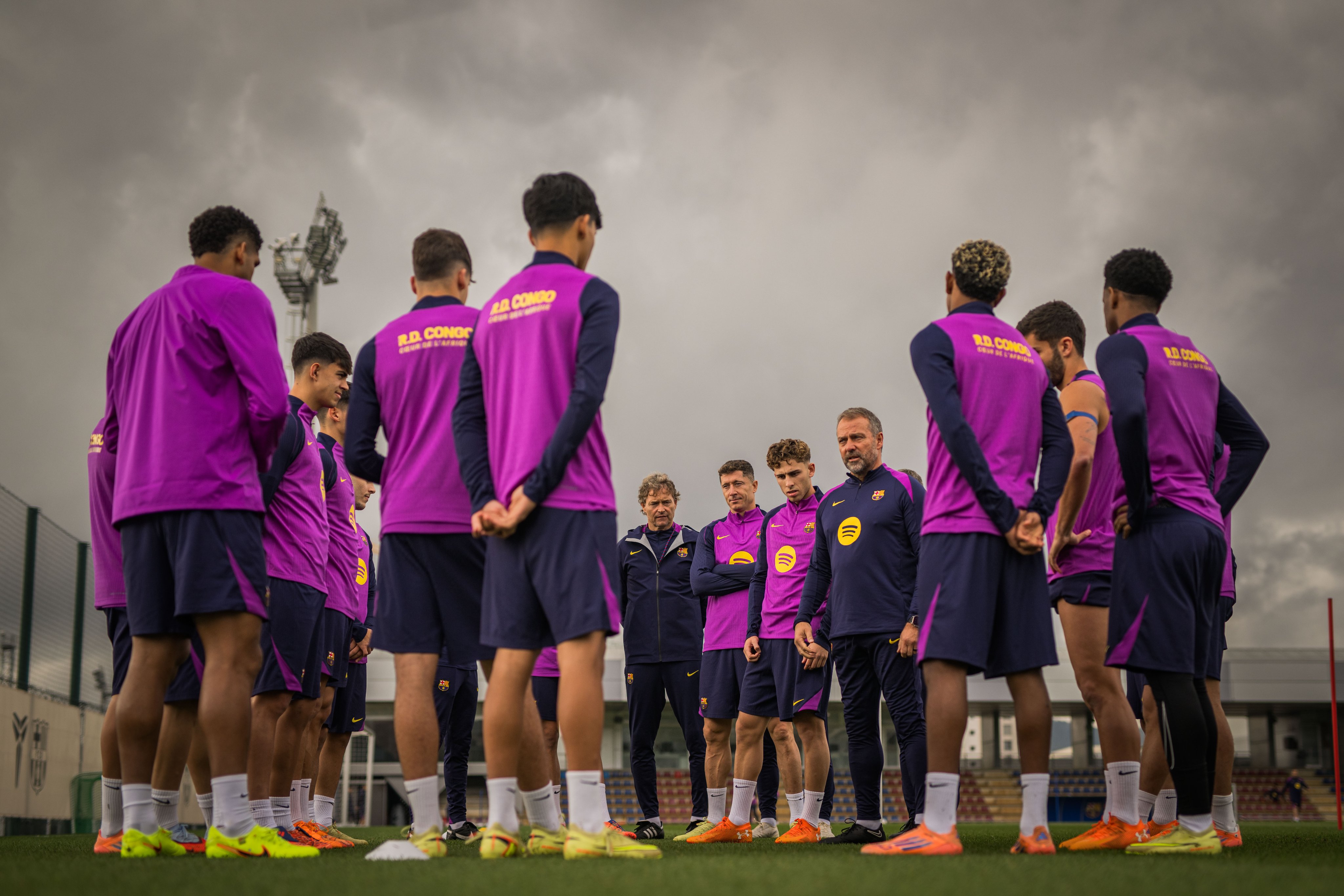 Prediksi dan Statistik Barcelona vs Elche: Jangan Biarkan Madrid Melaju Sendirian