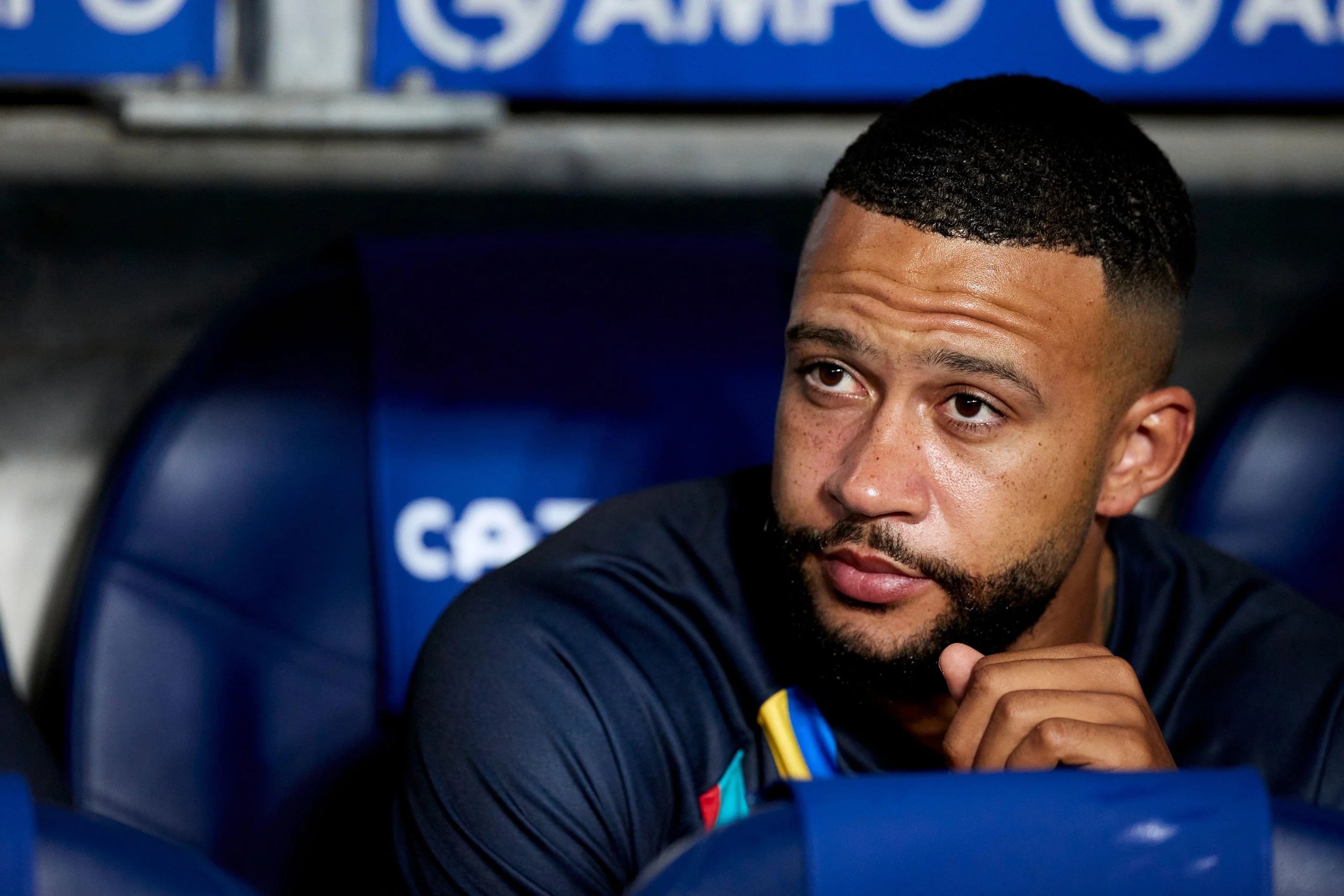 Batal ke Juventus, Nasib Memphis Depay Menggantung