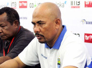 Persib Bandung Pecat Asisten Pelatih Herrie Setyawan?