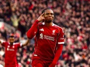 Liverpool vs PSG: Arne Slot Ungkap Peluang Rio Ngumoha Jadi Starter
