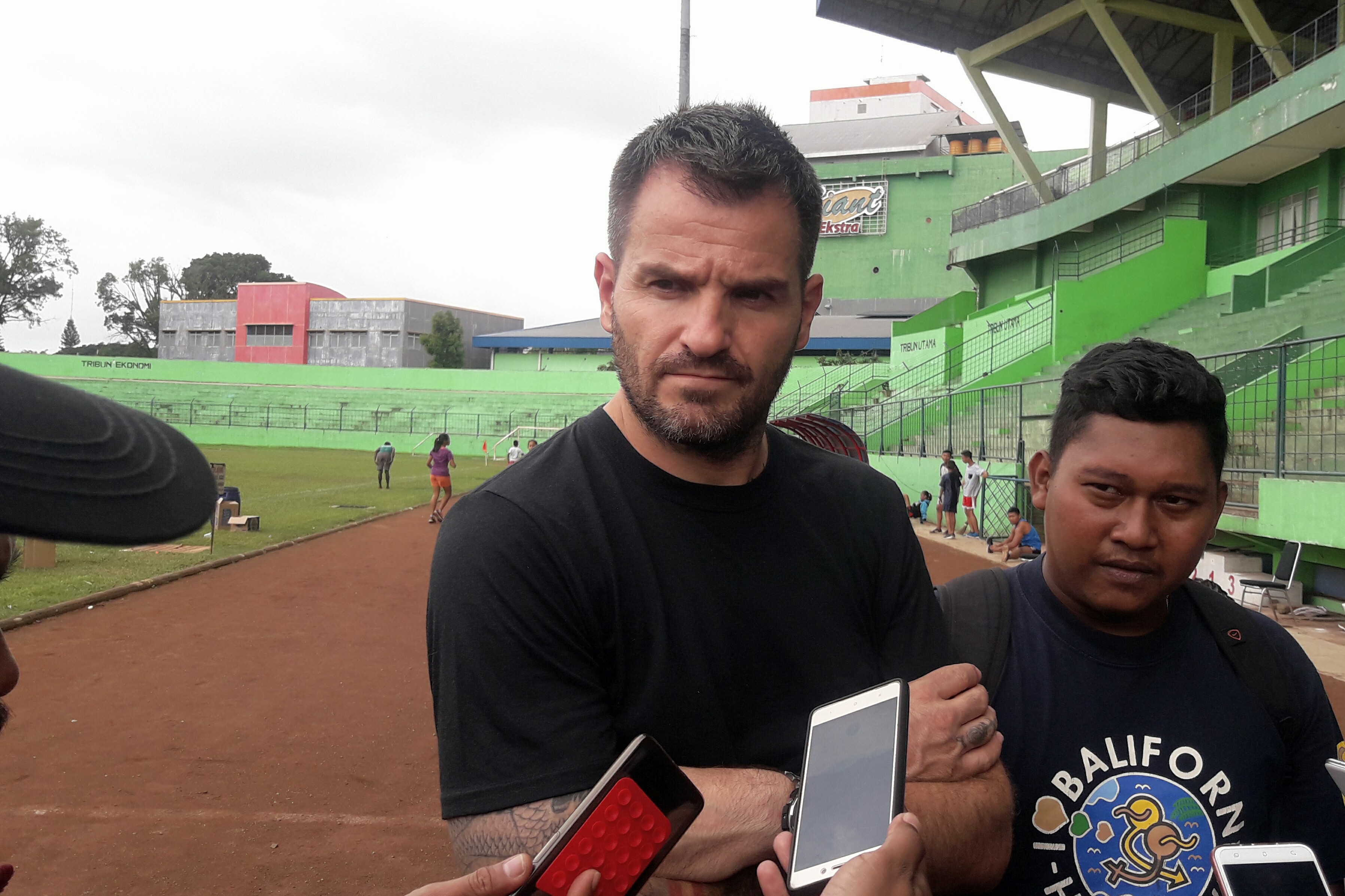 Bhayangkara FC Tak Gentar Tekanan Arema dan Aremania