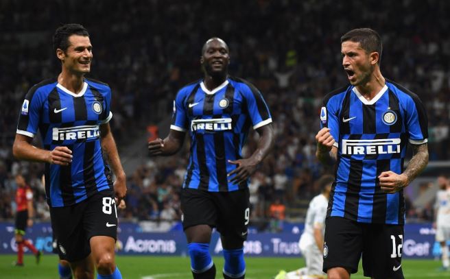 Lumat Lecce, Inter Milan Duduki Puncak Klasemen Serie A