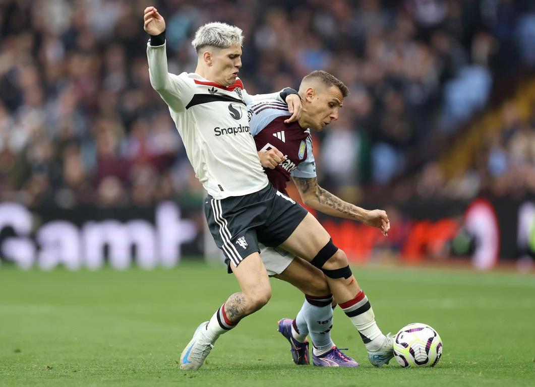 Taktik Bertahan Hidup ala Manchester United