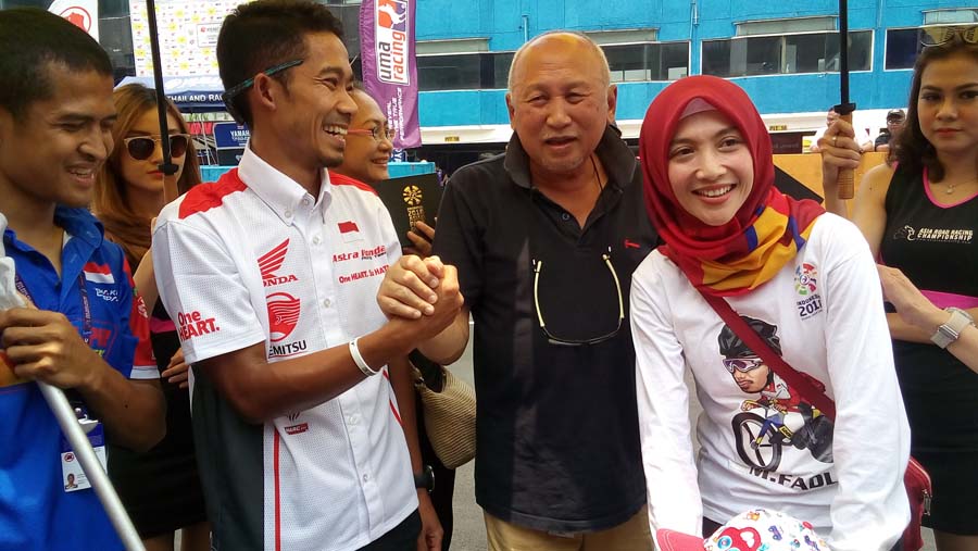 M. Fadli Peraih Medali Emas Asian Para Games 2018 Disambut Bak Pahlawan di Sentul