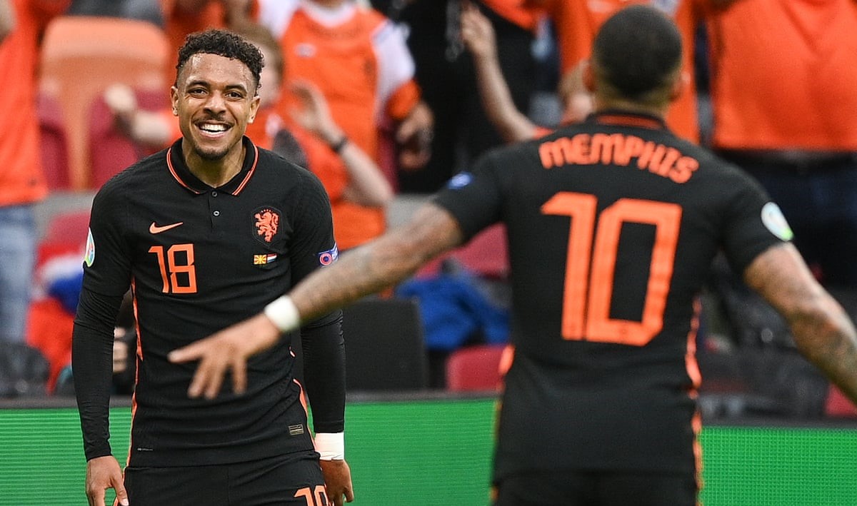 Belanda Disarankan Duetkan Donyell Malen dengan Memphis Depay