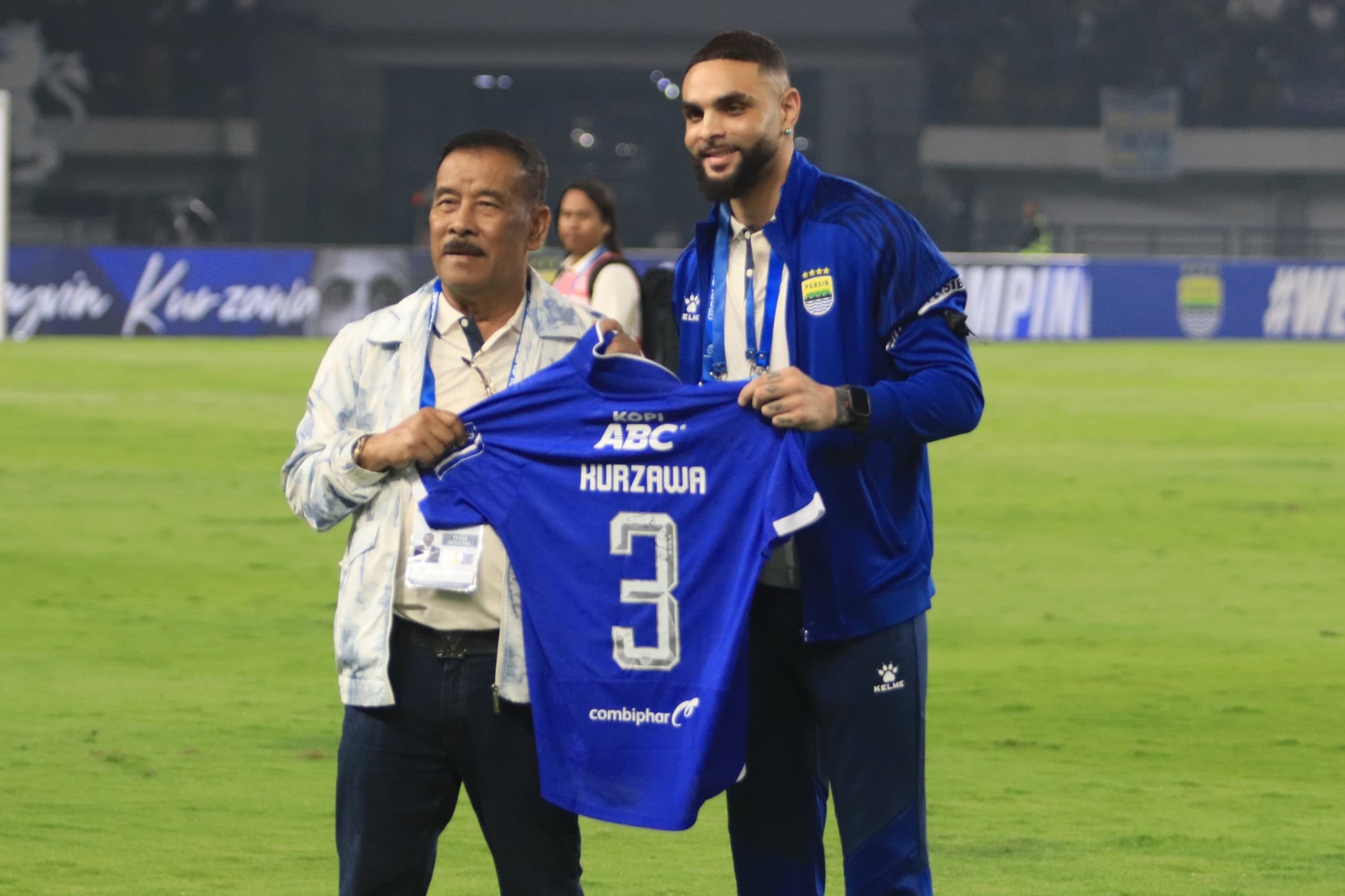 Bojan Hodak Punya Alasan Khusus Rekrut Layvin Kurzawa dan Dion Markx