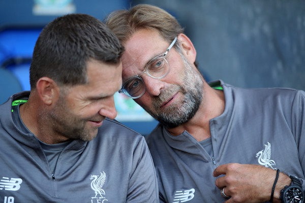 Jurgen Klopp Komentari Aktivitas Transfer Duo Manchester
