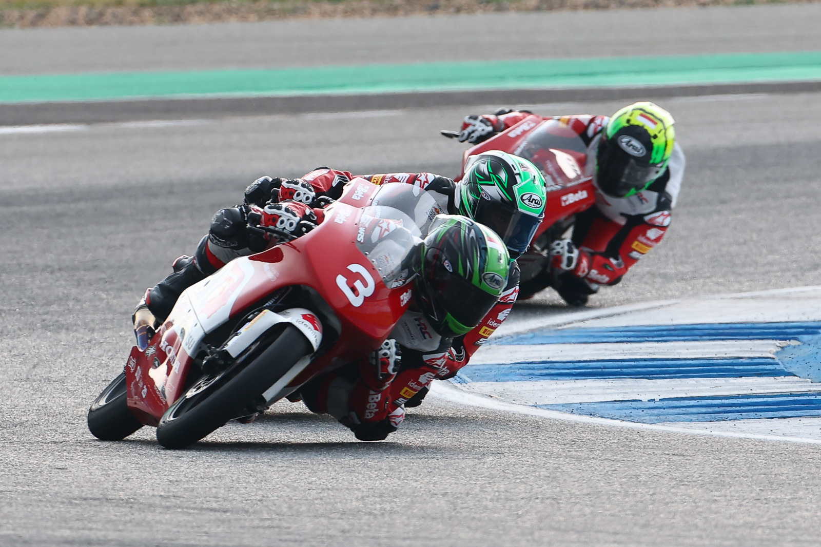 Pembalap Muda Indonesia Kibarkan Merah Putih di Ajang Moto4 Asia Cup Buriram