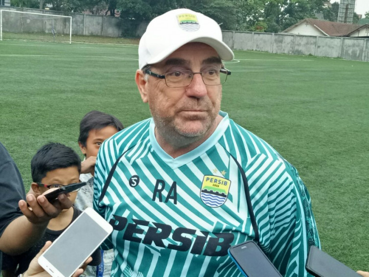 Ciptakan 2 Assist Secara Berturut-turut untuk Persib, Ardi Idrus Dapat Pujian dari Sang Pelatih