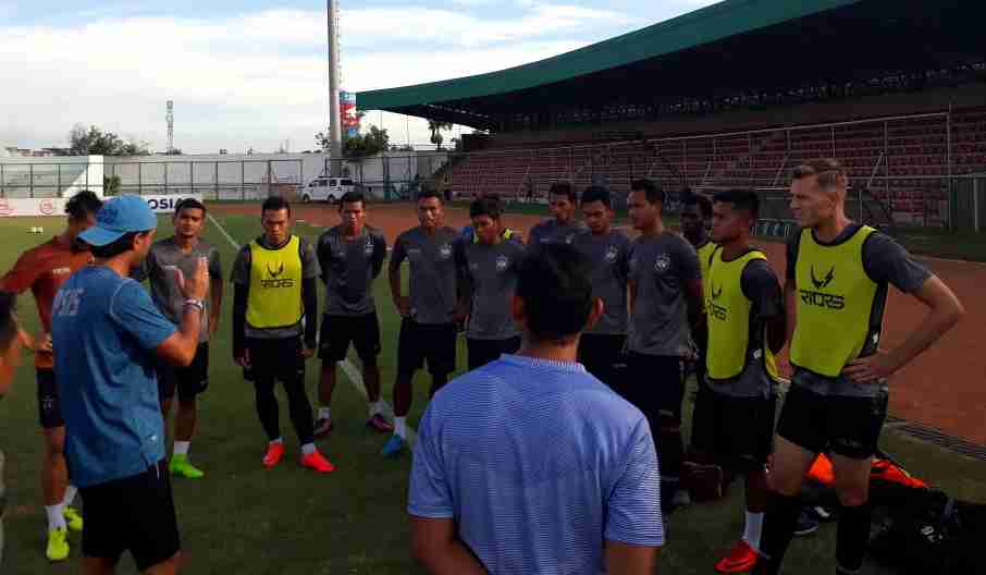Pelatih PSIS Pelajari Permainan Barito Putera dari Rekaman Pertandingan