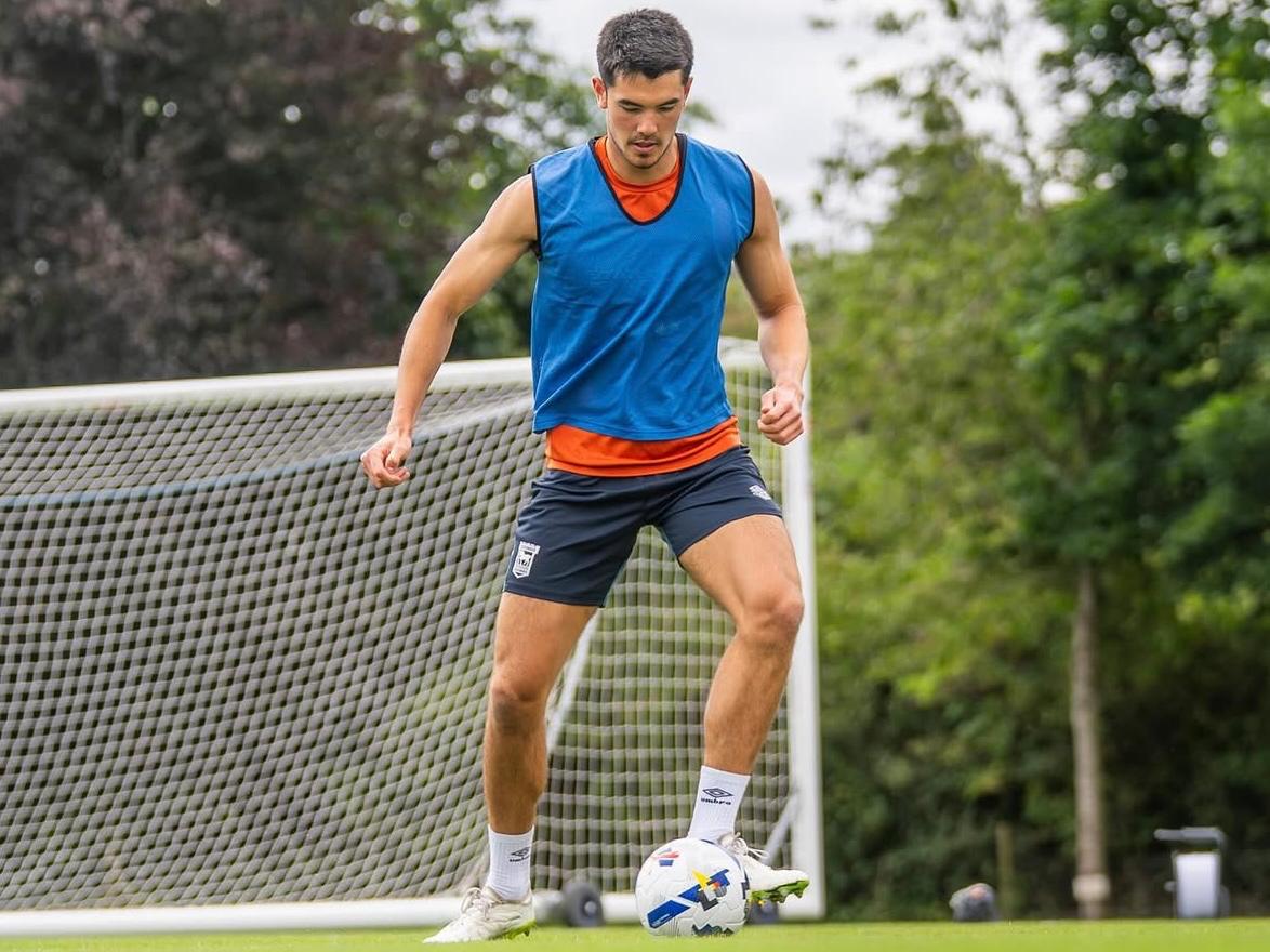Ipswich Town Perpanjang Kontrak Elkan Baggott sampai 2028
