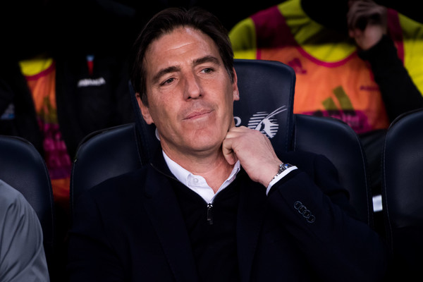 Sevilla Depak Eduardo Berizzo dari Kursi Pelatih