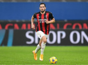 Hasil Pertemuan Terbaru AC Milan dengan Agen Hakan Calhanoglu