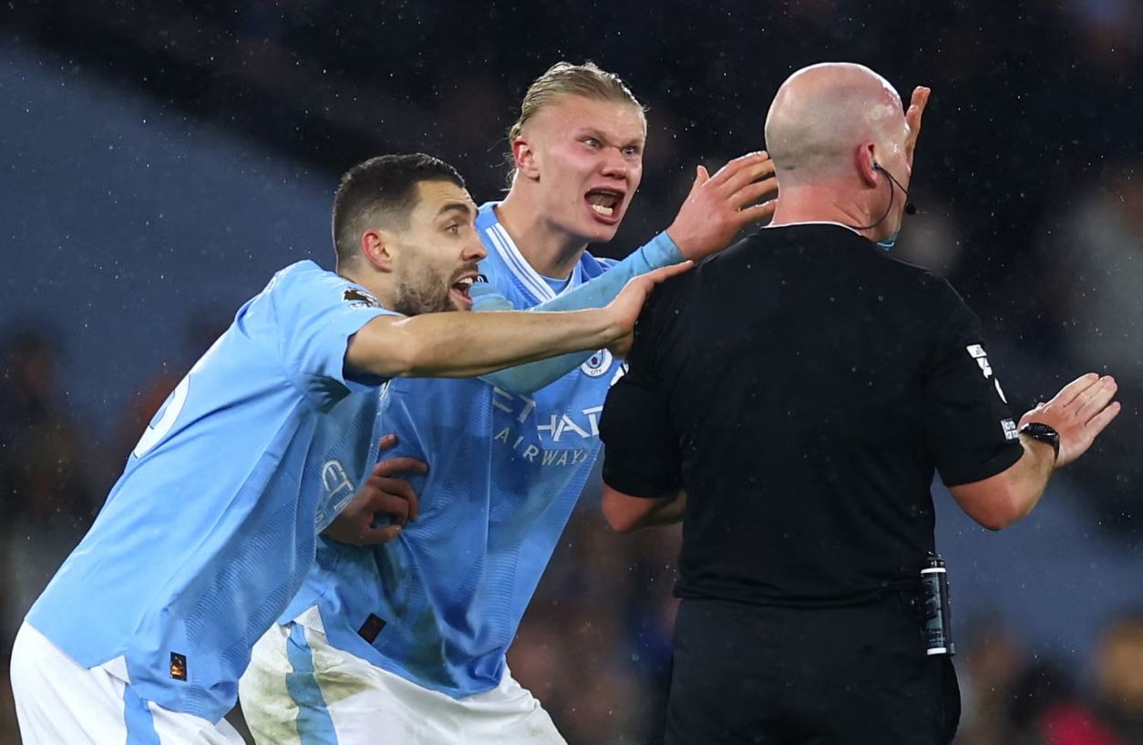 Soal Kontroversi Wasit Laga Man City Vs Tottenham, Guardiola Sindir Arteta