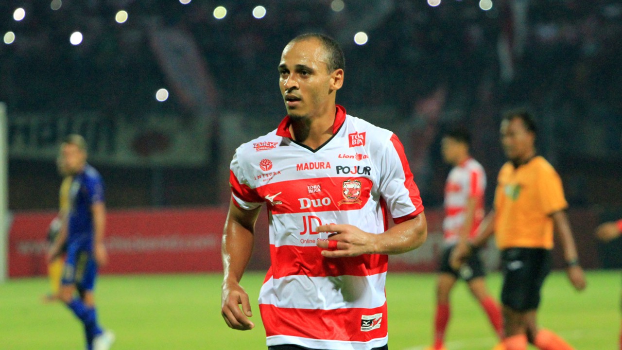 Madura United Kemungkinan Besar Lepas Odemwingie