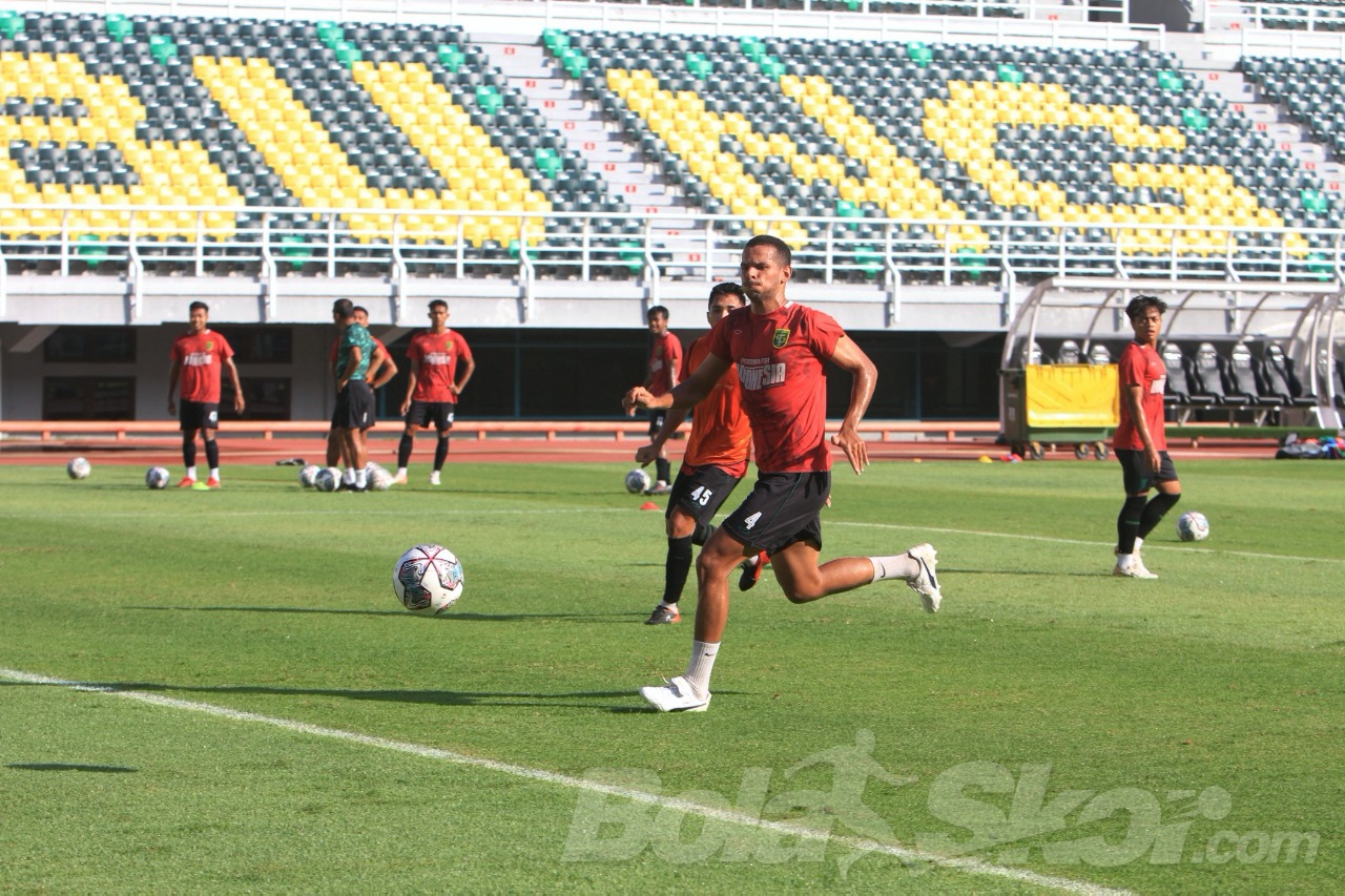 Catat Dua Clean Sheet, Kepercayaan Diri Lini Belakang Persebaya Meningkat