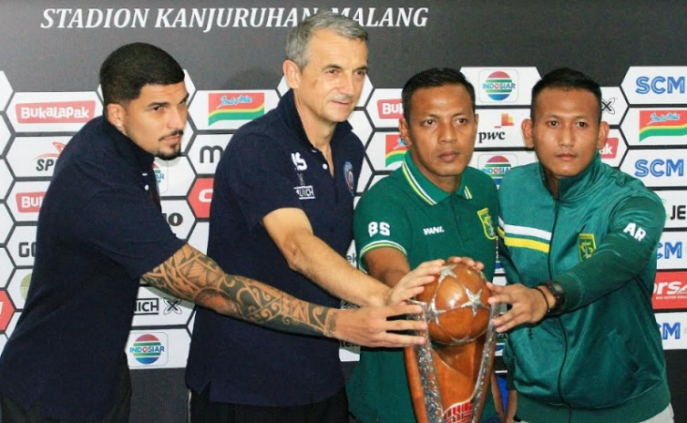 Sindir Persebaya, Milomir Seslija Tegaskan Pemainnya Tak akan Curang demi Trofi Juara