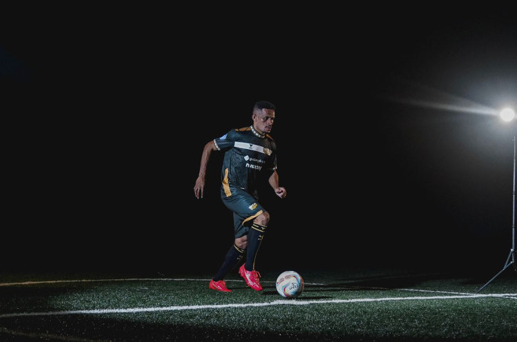 Kontrak Ricky Kambuaya 2 Tahun, Dewa United FC Setop Berburu Pemain Lokal