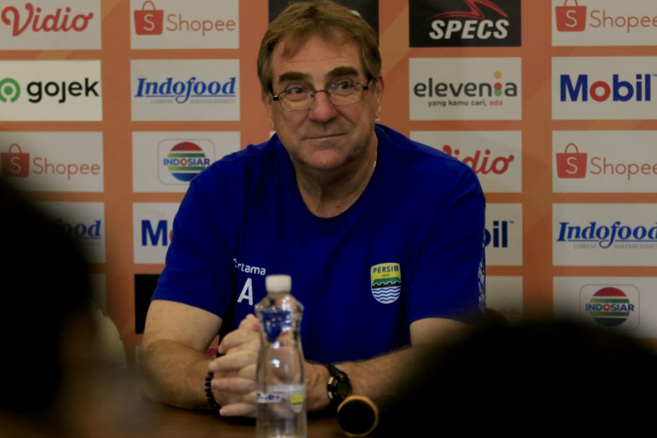 Pengakuan Pelatih Persib soal PSM dan Pesan kepada Bobotoh
