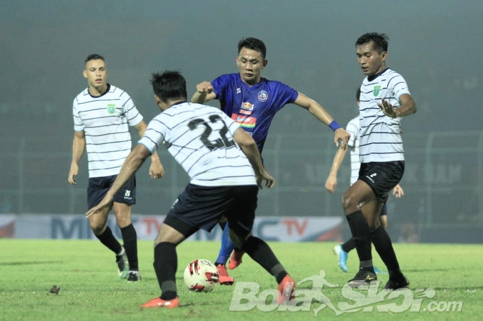 Mario Gomez Enggan Puji Individu Menyusul Lolosnya Arema FC Lewat Kemenangan atas Persela