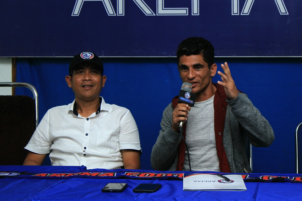 Arema FC Tambah Penggawa Brasil di Tim Kepelatihan