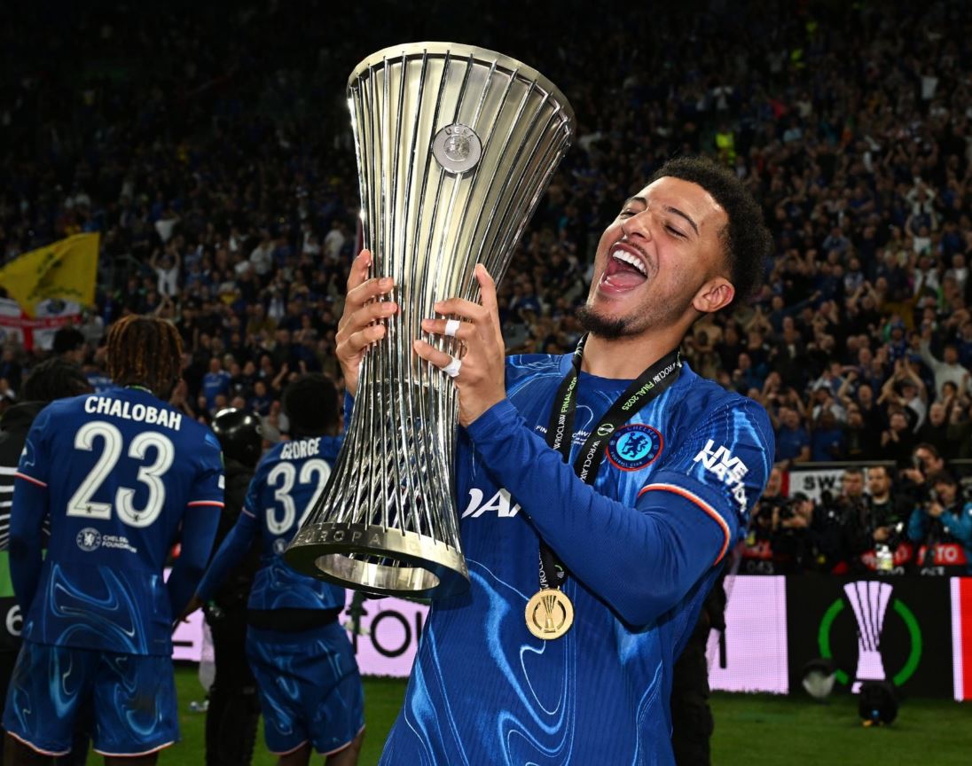 Chelsea Bersedia Permanenkan Kontrak Jadon Sancho dari Manchester United, tetapi...