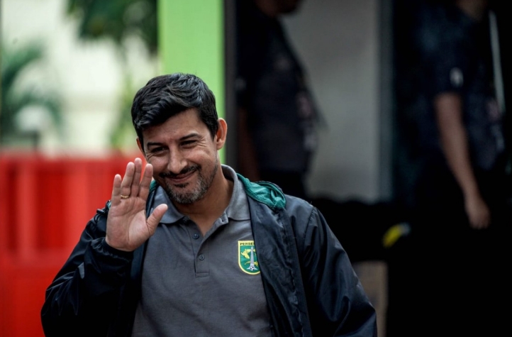 Alfredo Vera Mundur dari Persebaya Surabaya, Chairul Basalamah Digeser