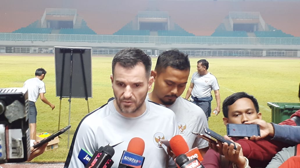 Simon McMenemy Terkejut dengan Performa Pemain pada Latihan Perdana Timnas Indonesia