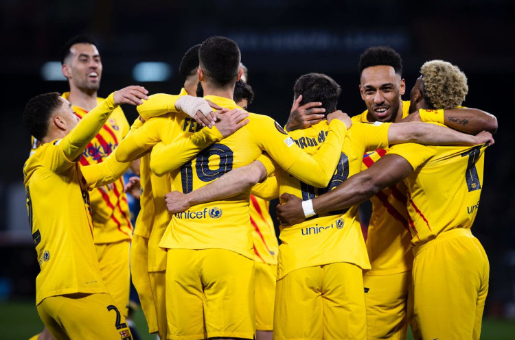 Hasil Pertandingan: Barcelona Pesta Gol di Markas Napoli, Arsenal Menang Tipis