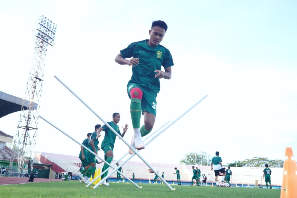 Persebaya Sebut Sepakat dengan PSSI Bawa Koko Ari ke Meja Operasi
