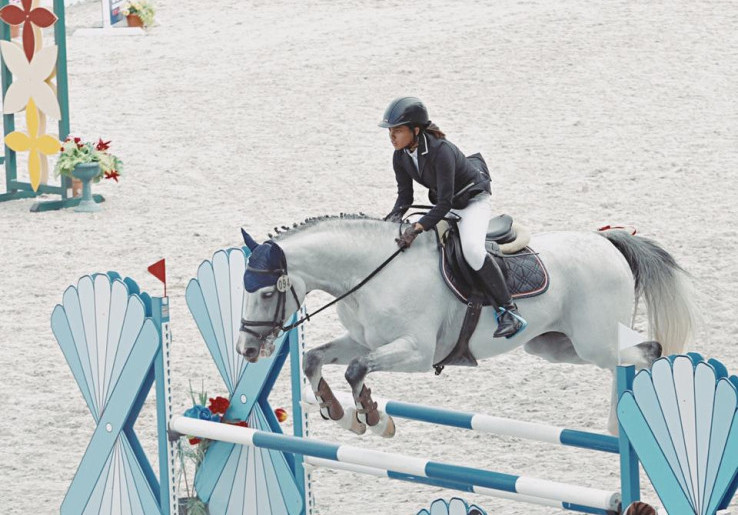  Tampil dengan Kuda Baru, Charlotte Ramadhan Langsung Sabet Medali Emas