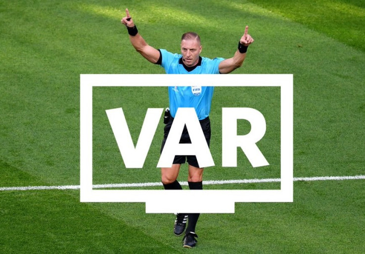 FIFA Uji Coba 'Kartu VAR' di Piala Dunia U-17 2025