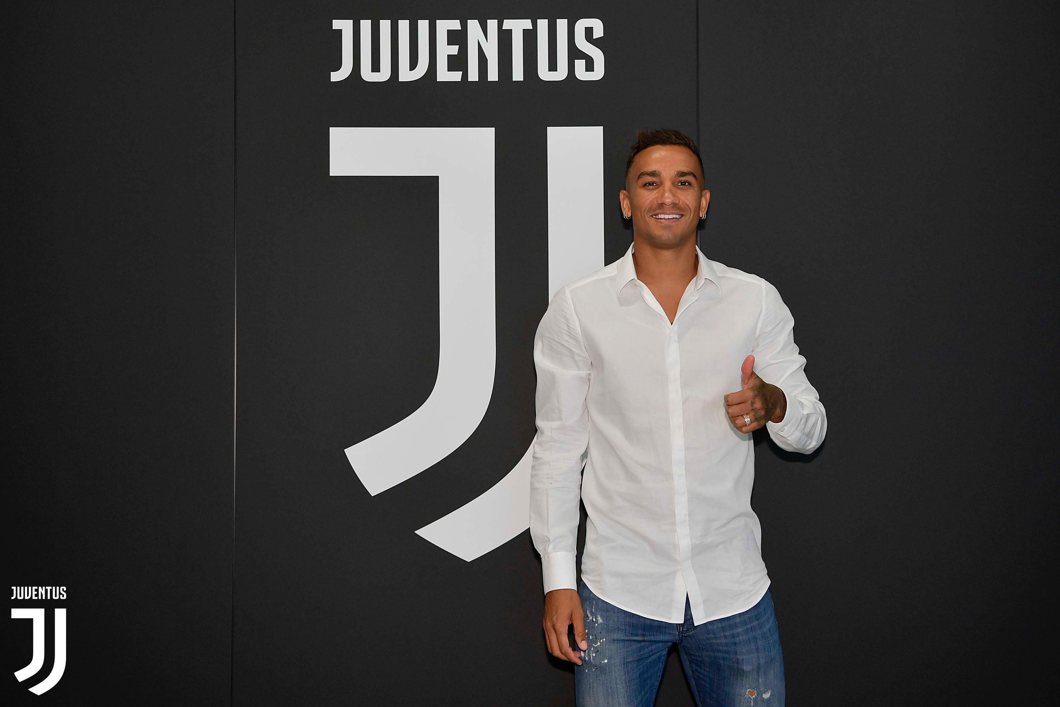 Juventus dan Manchester City Resmi Bertukar Pemain