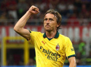 Bagi-Bagi Giveaway, Luka Modric Berikan iPhone kepada Para Pemain AC Milan