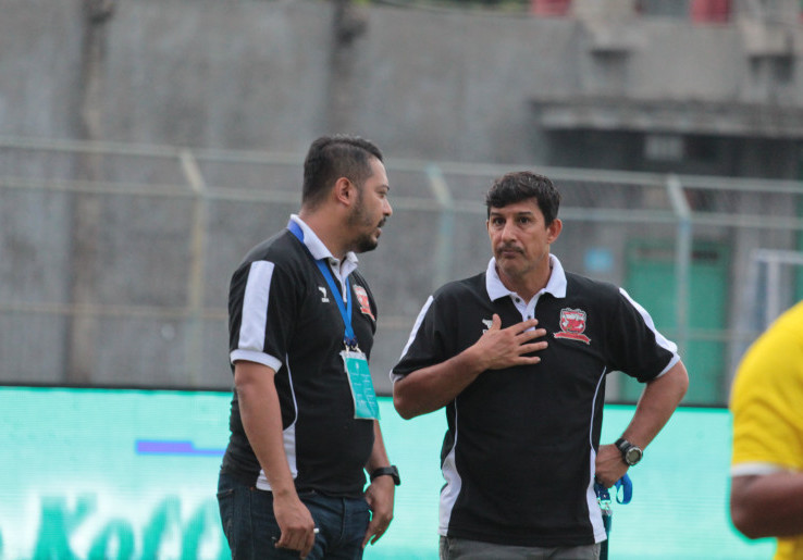 Depak Alfredo Vera, Madura United Datangkan Eks Asisten Alexandre Gama