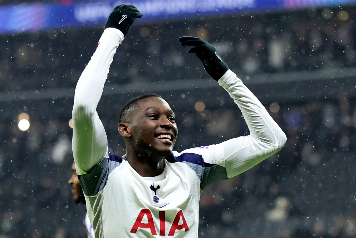 Tottenham Tutup Pintu Randal Kolo Muani, Juventus Cari Alternatif