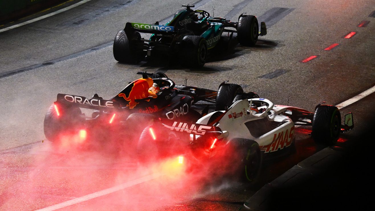 Gagal Kunci Gelar Juara, Verstappen Frustrasi