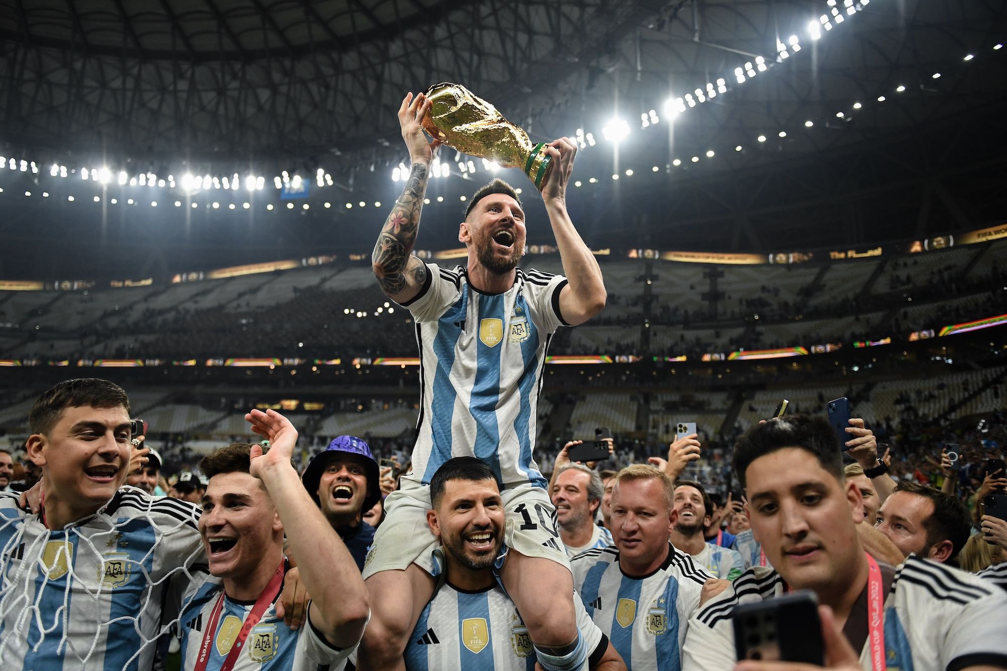 PSG Tolak Permintaan Lionel Messi Pamerkan Trofi Piala Dunia