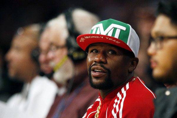 Akhirnya Floyd Mayweather Jr. Kembali Turun Gunung