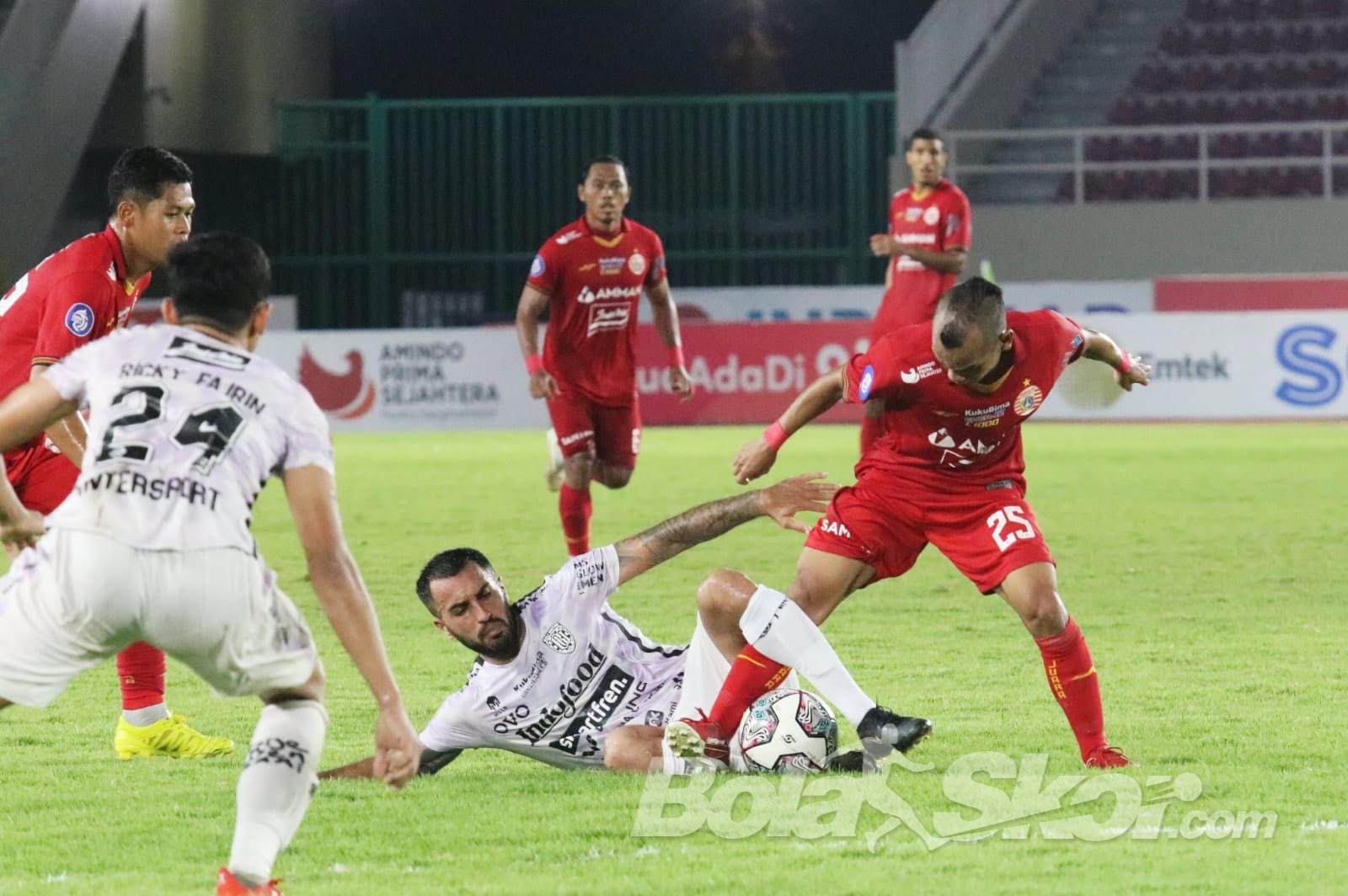 Kalah dari Bali United, Pelatih Persija Sempat Marah di Jeda Babak Pertama