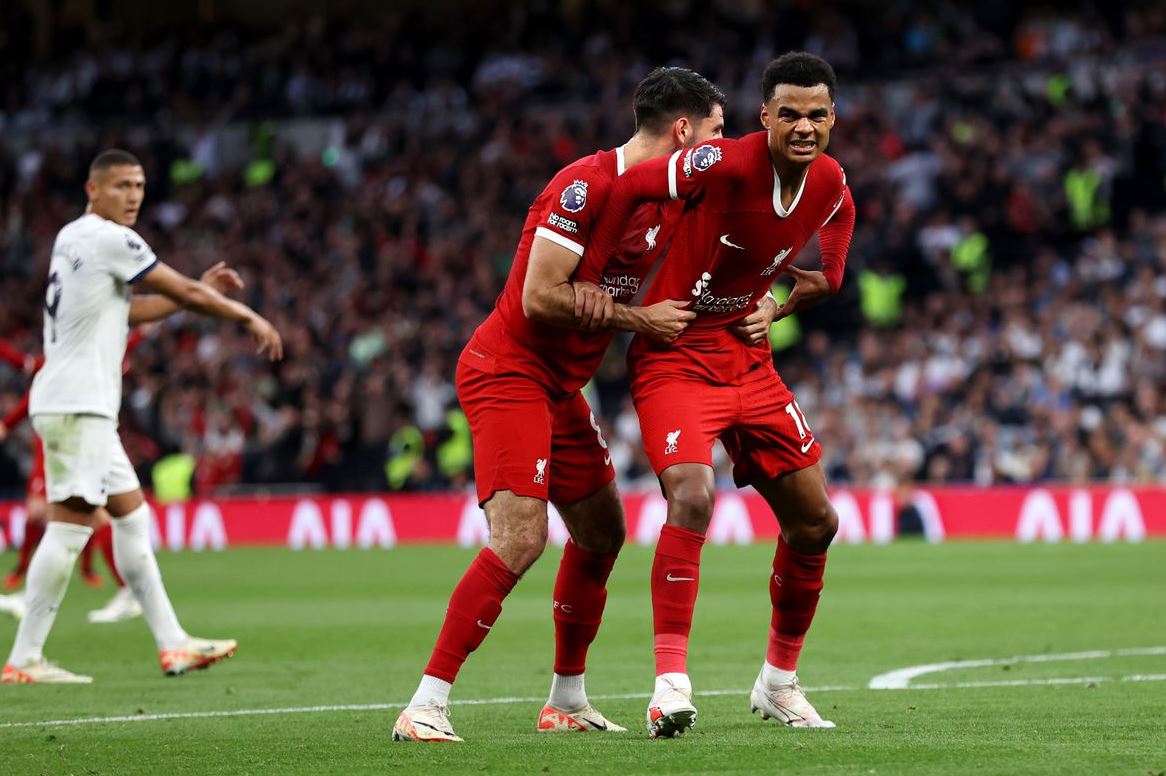 9 Pemain Liverpool Bermain Lebih Baik ketimbang 11 Pesepak Bola Manchester United